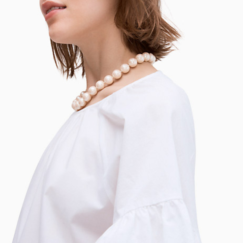 Kate Spade All Wrapped Up Pearls Bow Necklace - Picture 2 of 2